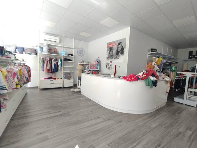 Local comercial en Alquiler en Villafranca de los Caballeros