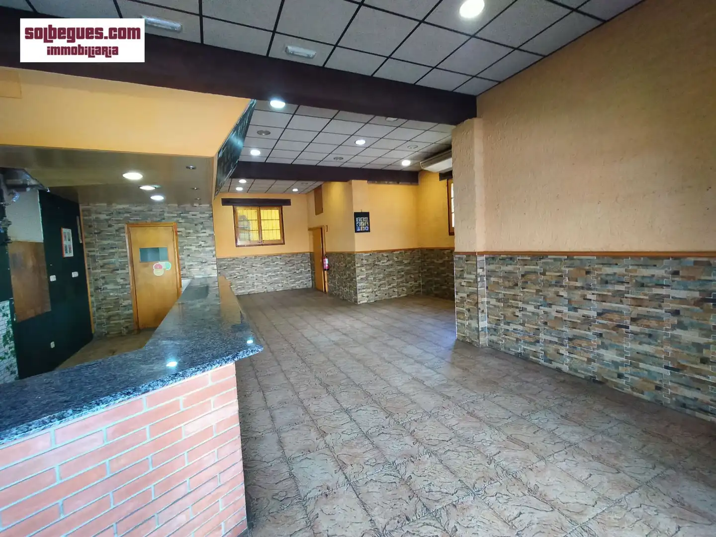Business premises to rent in Begues, imagen 4
