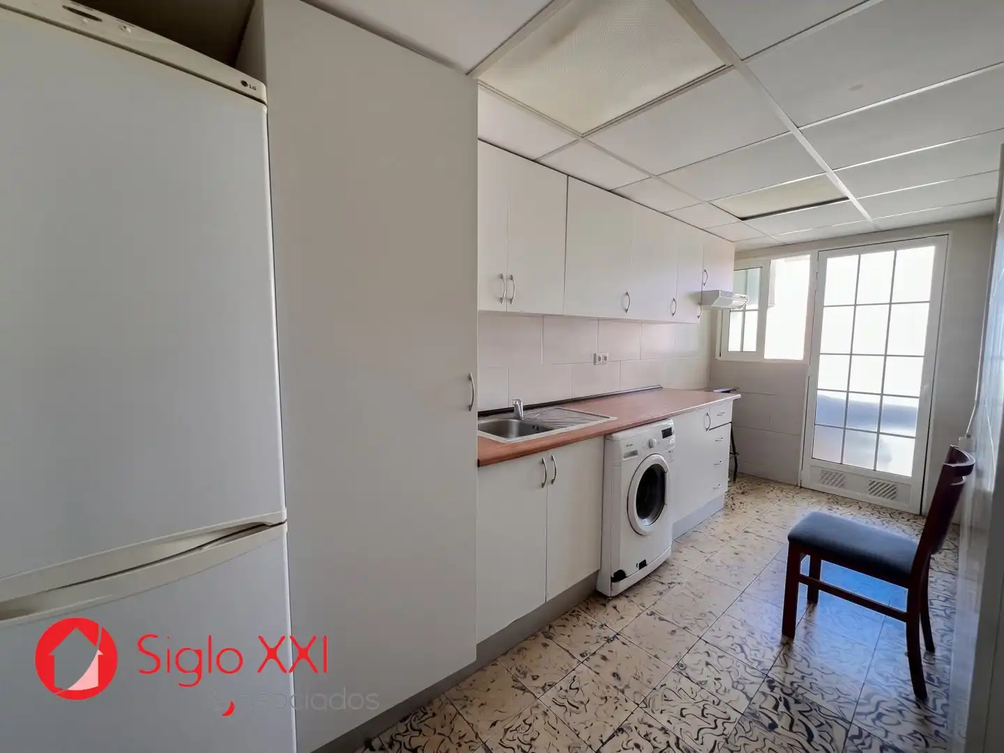 Flat with terrace for sale in Llombai, imagen 3