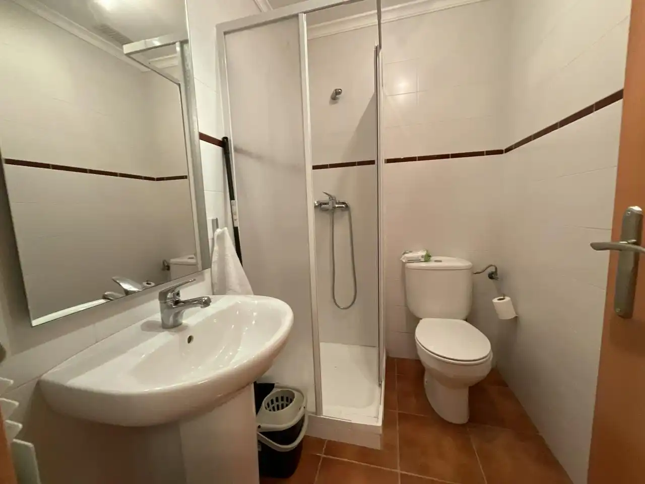 Baño de Piso en venta en Cirueña con Calefacción, Trastero y Amueblado