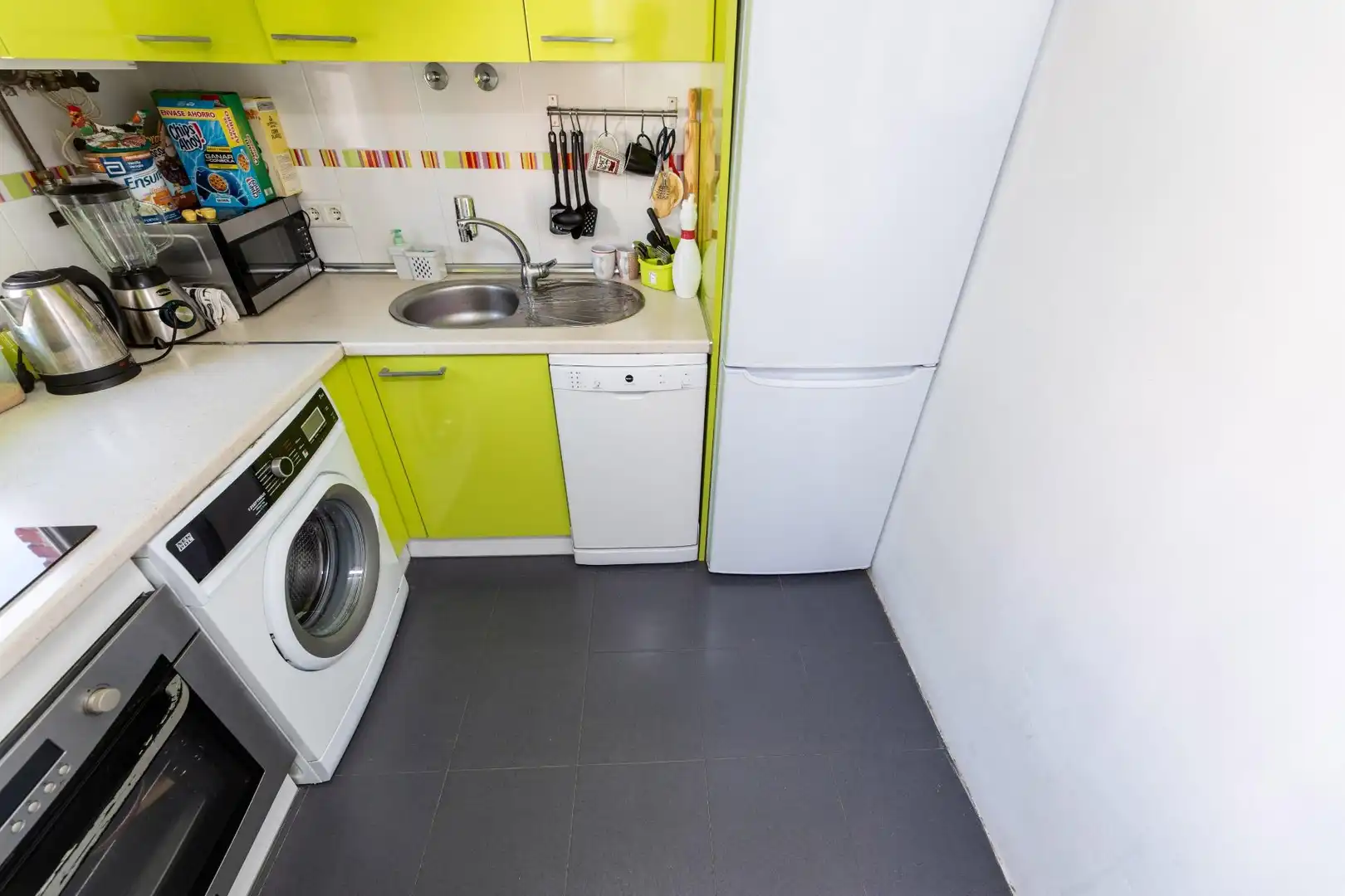 Kitchen of Flat for sale in Madrid  with Air Conditioner, Heating and Parquet flooring