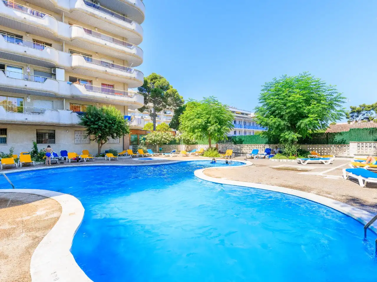 Apartamento con piscina en venta en Fra Jupiner Serra 1