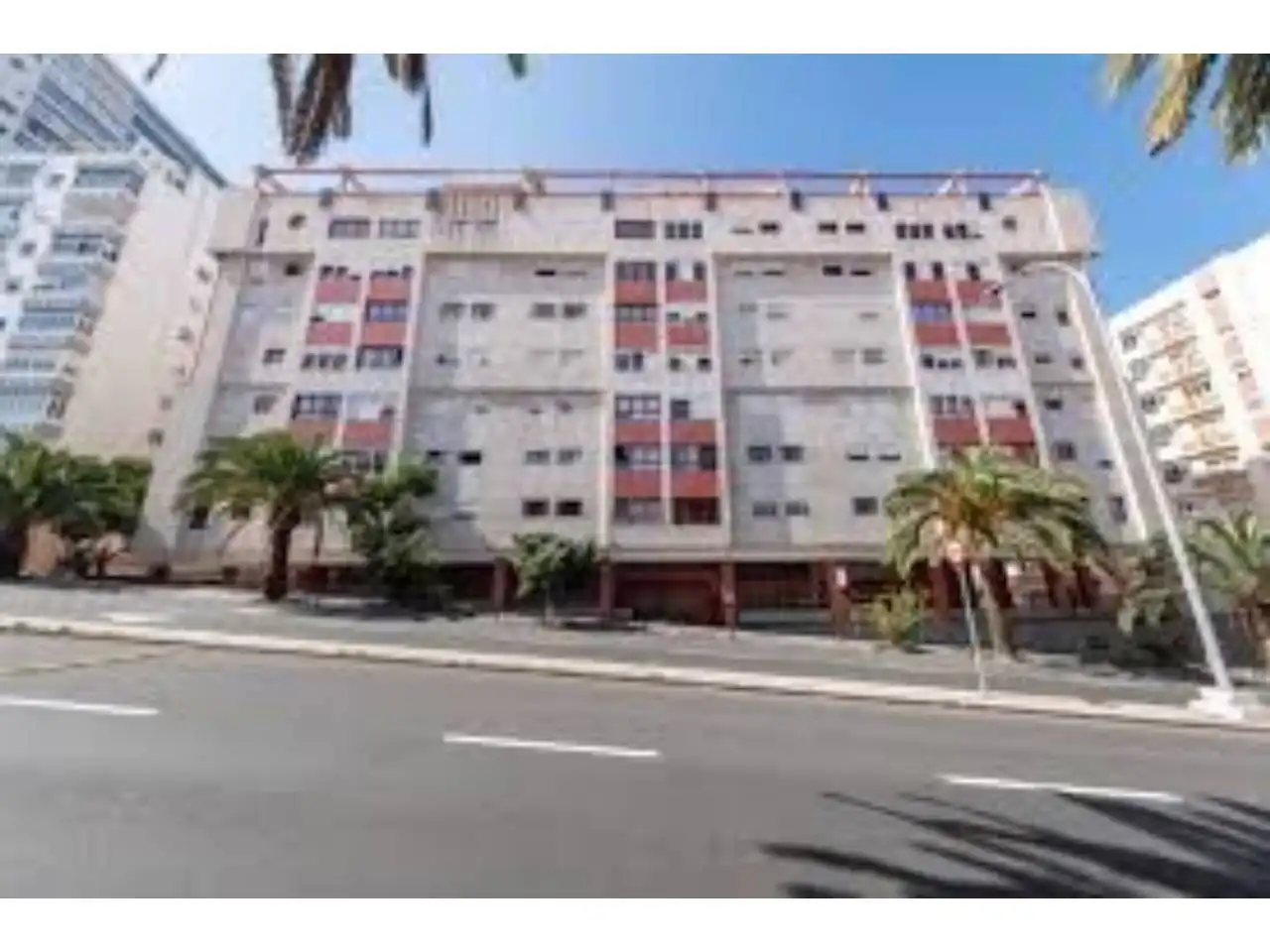 Vista exterior de Piso en venta en Las Palmas de Gran Canaria con Amueblado