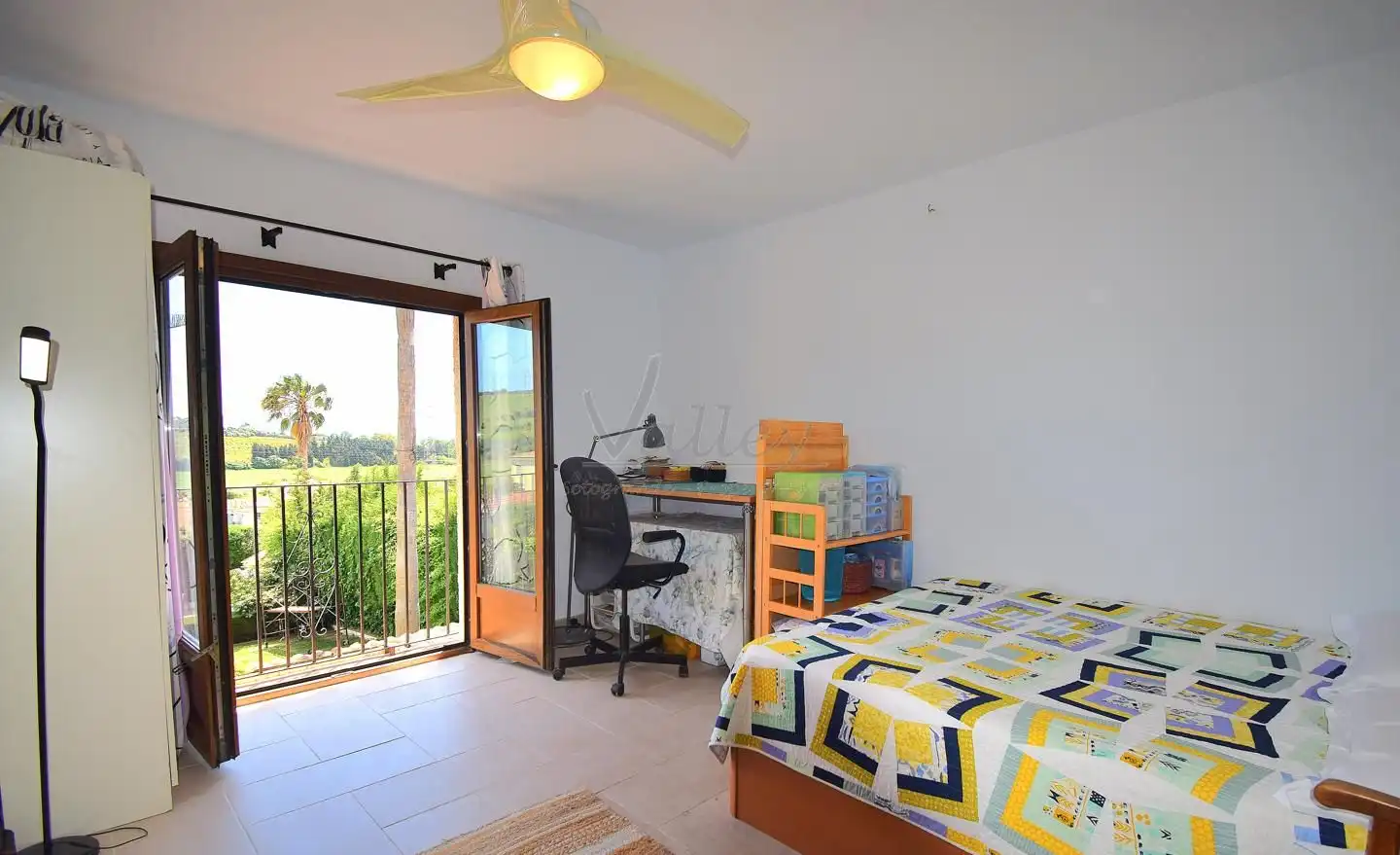 Dormitori de Casa o xalet en venda en Los Barrios amb Jardí privat, Terrassa i Traster