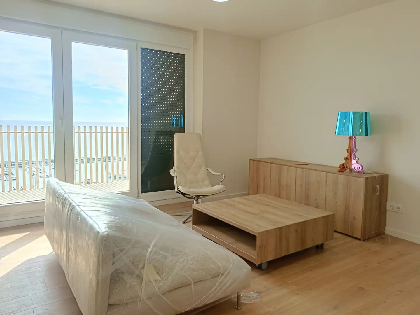 Schlafzimmer von Wohnung zur Miete in Mataró mit Klimaanlage, Heizung und Parkett