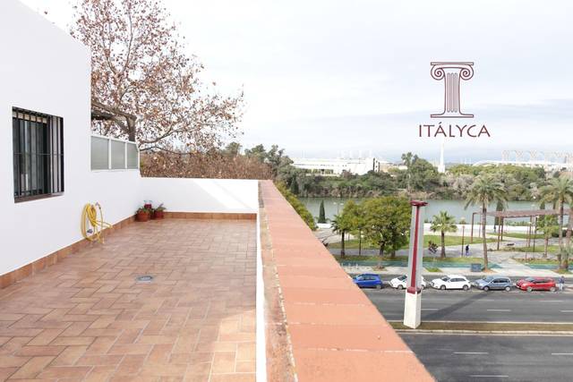 Ático en Alquiler en  Torneo en San Vicente