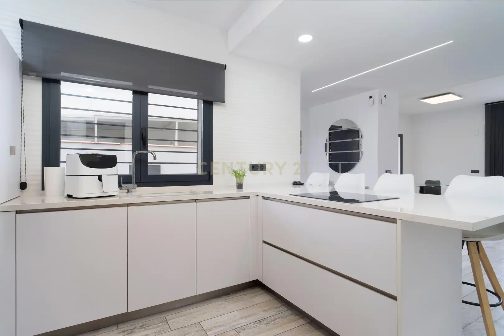 Kitchen of Houses for sale in Málaga  with Air Conditioner, Private garden and Storage room