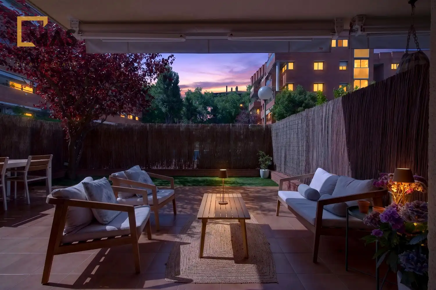 Terraza de Piso en venta en Sant Cugat del Vallès con Aire acondicionado, Calefacción y Jardín privado