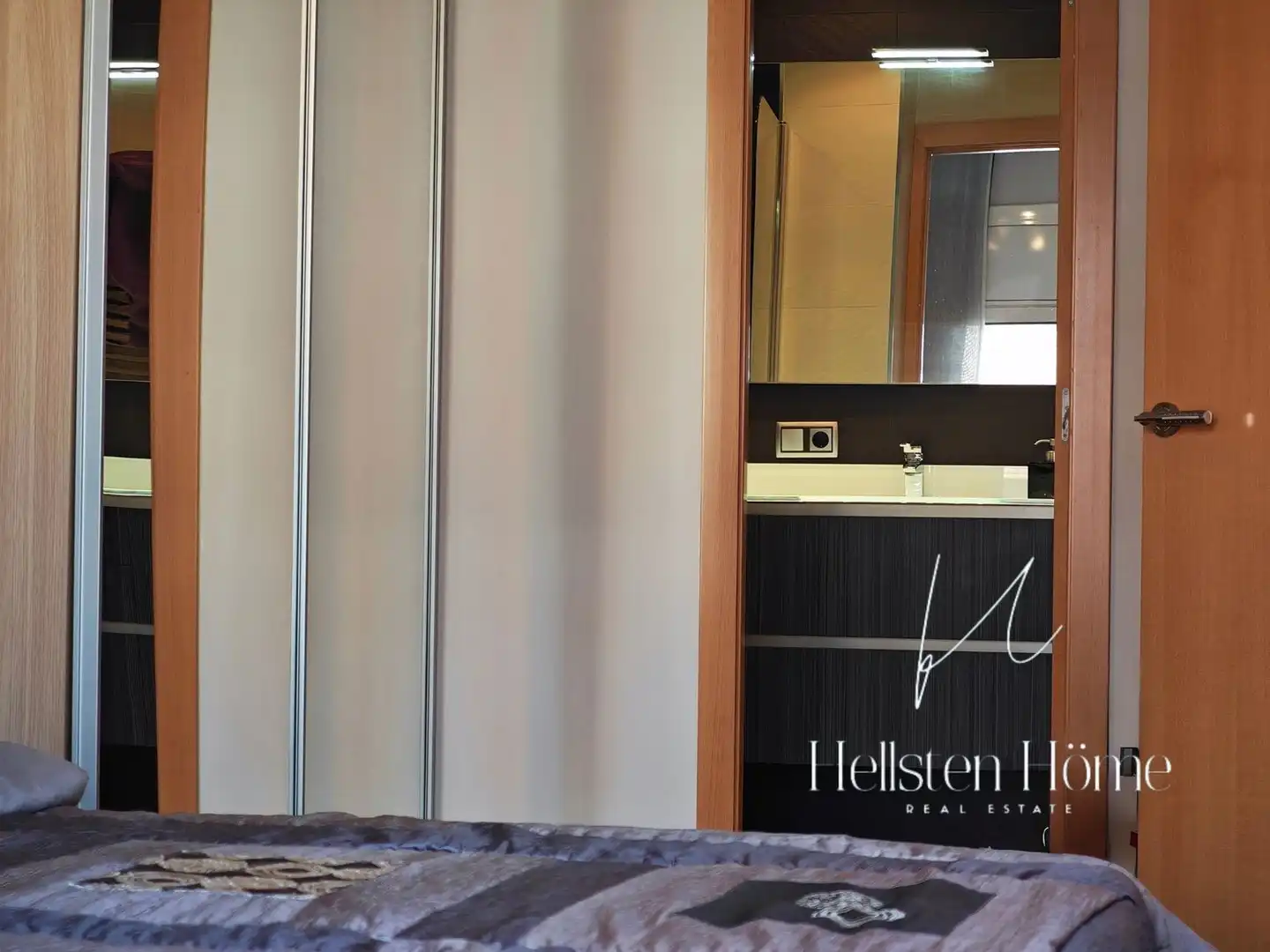 Baño de Piso de alquiler en Barcelona con Aire acondicionado y Terraza