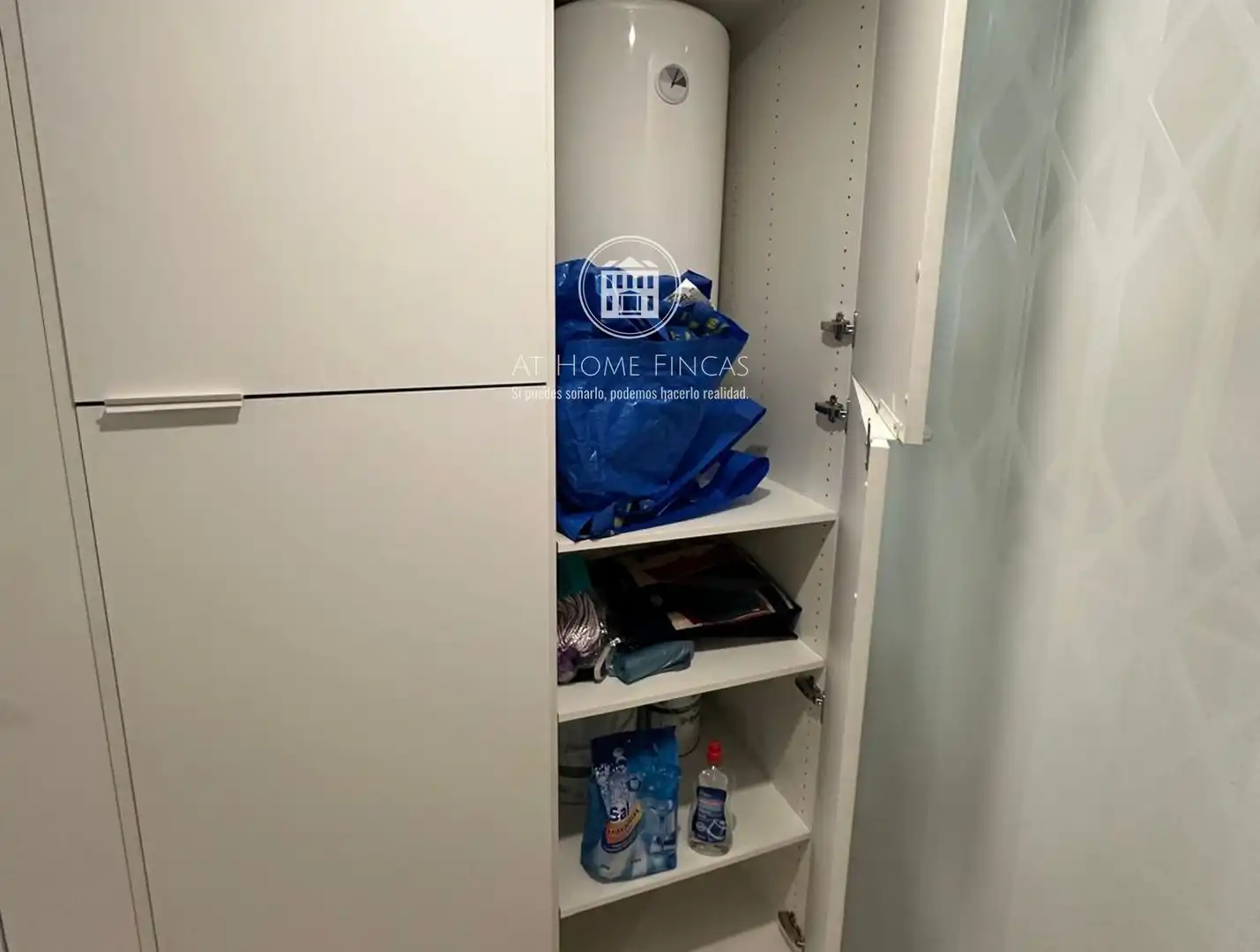 Wohnung zum Verkauf in El Vendrell mit Klimaanlage, Heizung und Terrasse