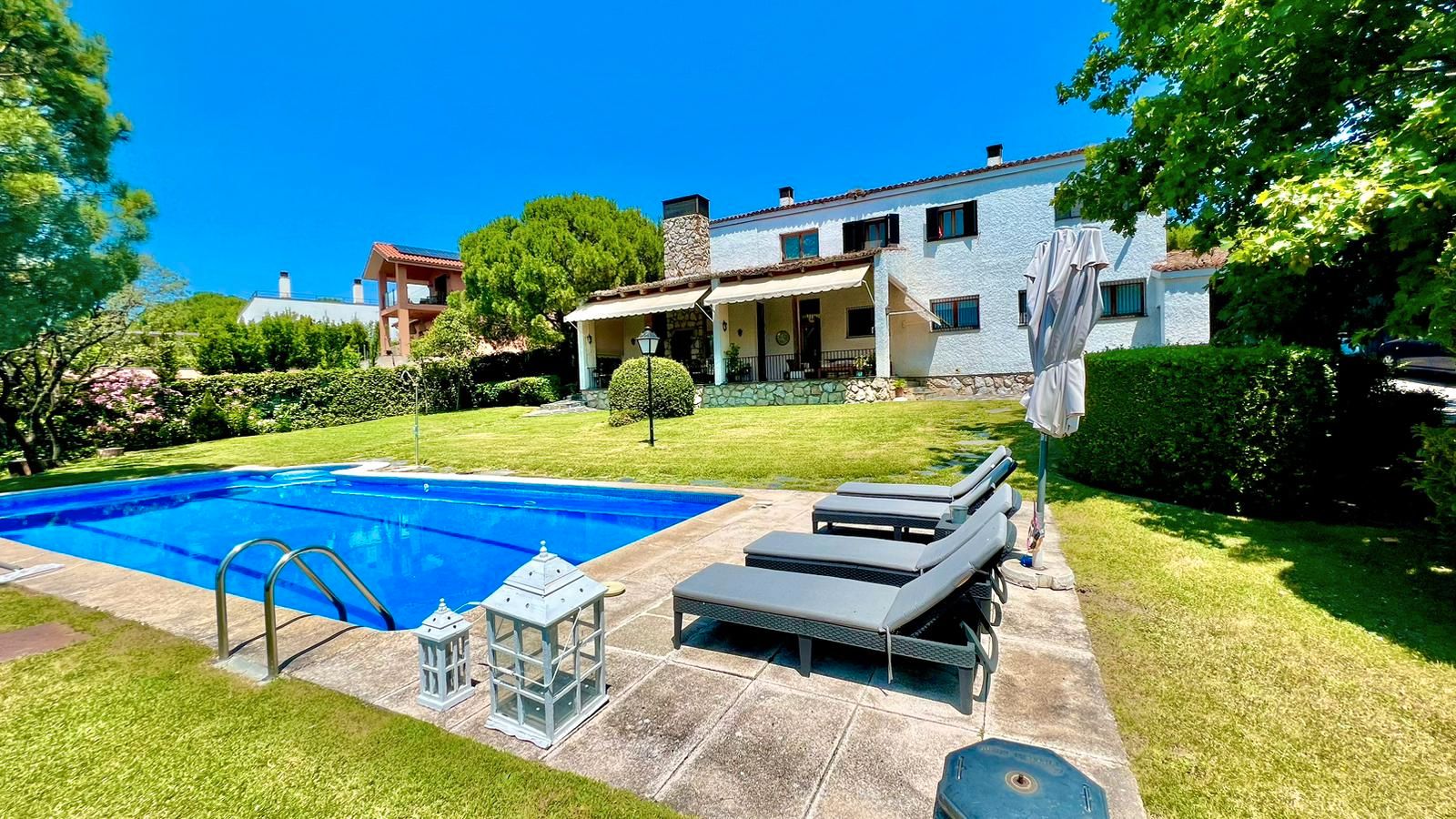 Jardí de Casa o xalet en venda en Torrelodones amb Aire condicionat, Calefacció i Jardí privat