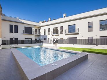 Pis amb piscina en venda a Carrer de la Fruita
