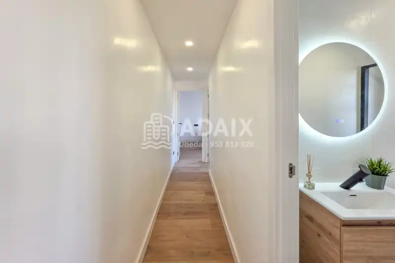 Flat for sale in Úbeda  with Air Conditioner, Heating and Parquet flooring