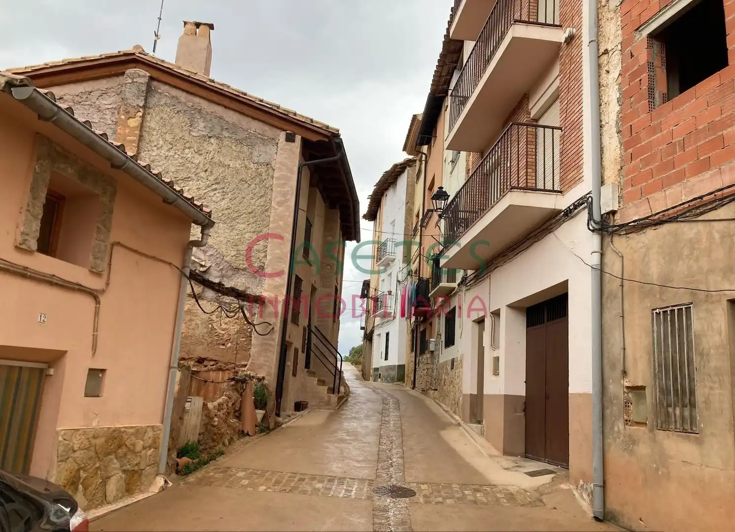 Exterior view of Houses for sale in Ademuz