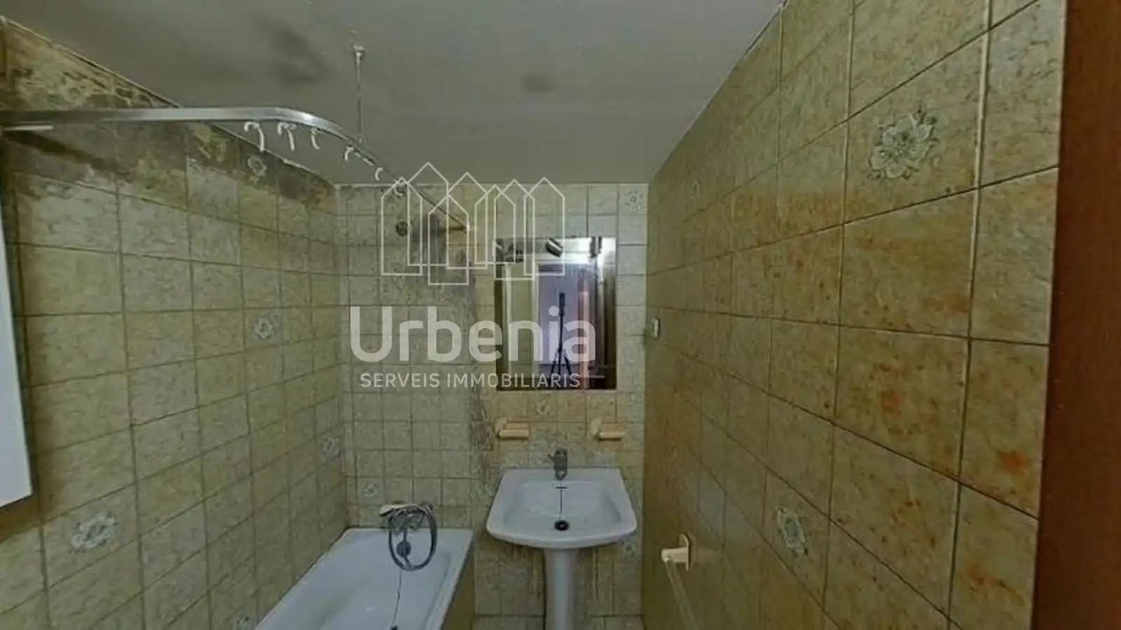 Piso en venta en Escales, Urbanitzacions
