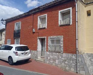 Vista exterior de Casa o xalet en venda en Zaratán amb Balcó