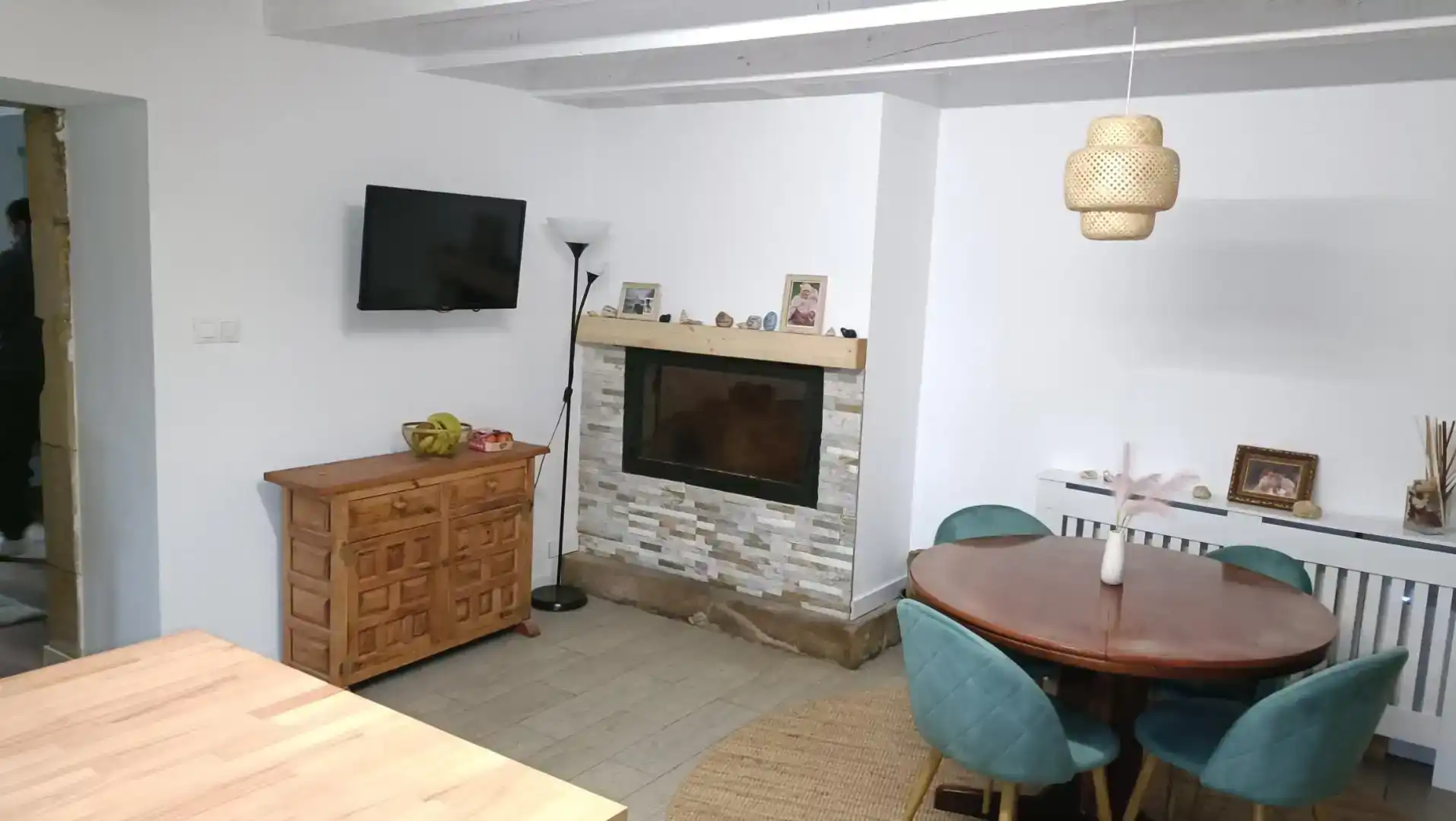 Sala d'estar de Finca rústica en venda en Larrabetzu amb Jardí privat, Forn i Rentadora