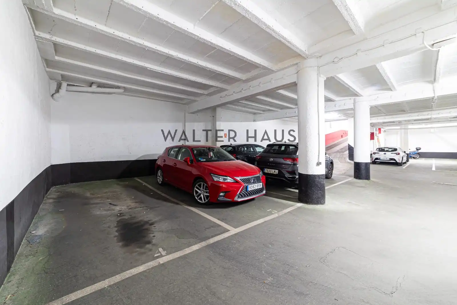 Parking of Flat for sale in Madrid  with Heating and Storage room