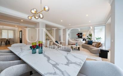 Living room of Flat for sale in  Madrid Capital  with Air Conditioner, Heating and Terrace
