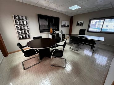 Büro zur Miete in Vía de La Cierva, 1