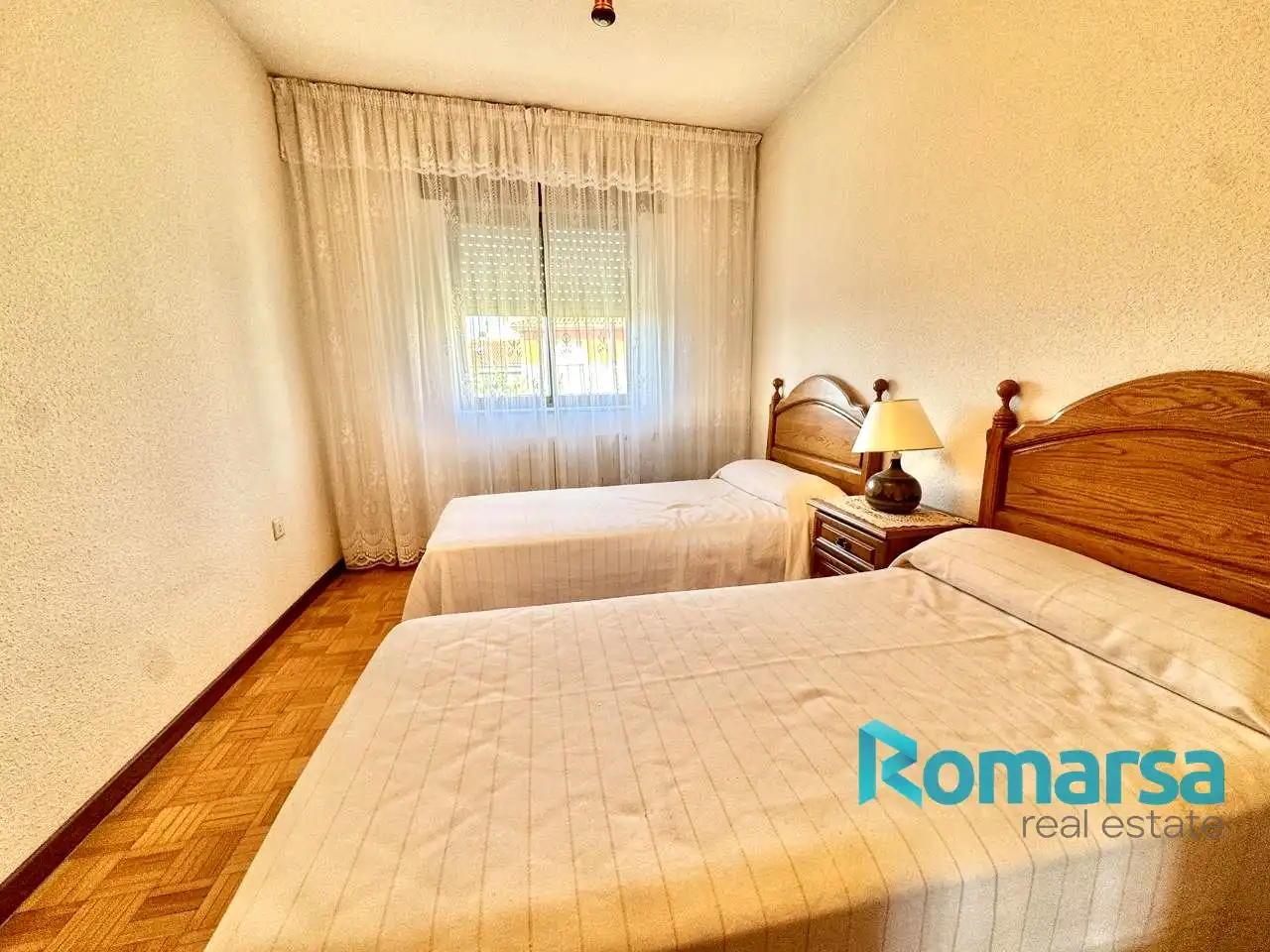 Habitación de Piso en venta en Ávila con Calefacción, Parquet y Trastero