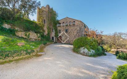 Außenansicht von Country house zum verkauf in Cruïlles, Monells I Sant Sadurní de L'Heura mit Schwimmbad