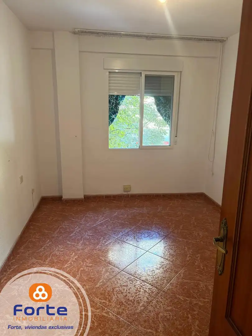 Dormitori de Pis en venda en Córdoba amb Aire condicionat, Calefacció i Terrassa