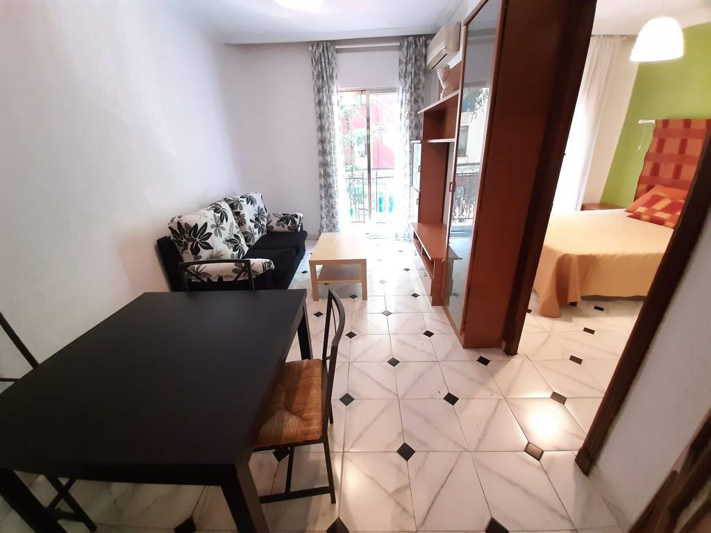 Bedroom of Flat to rent in  Madrid Capital  with Air Conditioner and Furnished