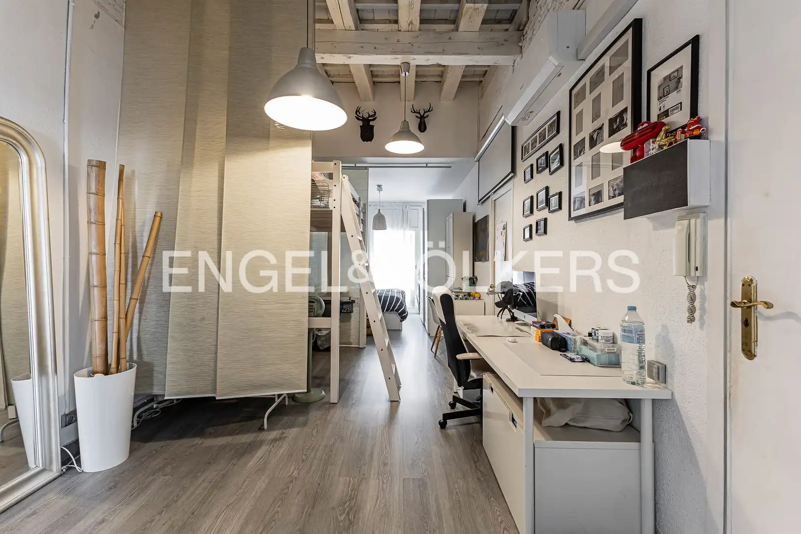 Piso en venta en Barcelona con Aire acondicionado, Calefacción y Parquet