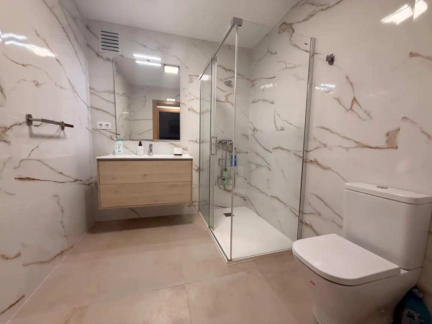 Bathroom of Apartments for rent in Bareyo  with Heating, Terrace and Furnished