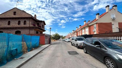 Foto 2 de Casa adosada en venta en Loeches, Madrid