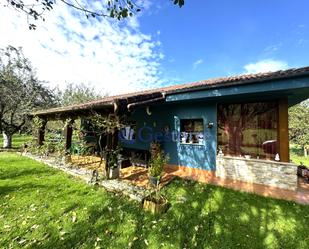 Jardí de Casa o xalet en venda en Ribera de Arriba amb Terrassa