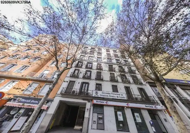 Vista exterior de Pis en venda en Madrid