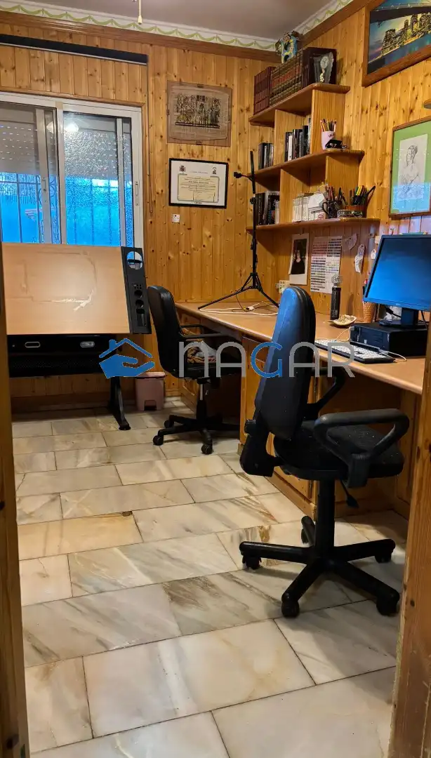 Country homes for sale in La Línea de la Concepción  with Swimming Pool and Furnished