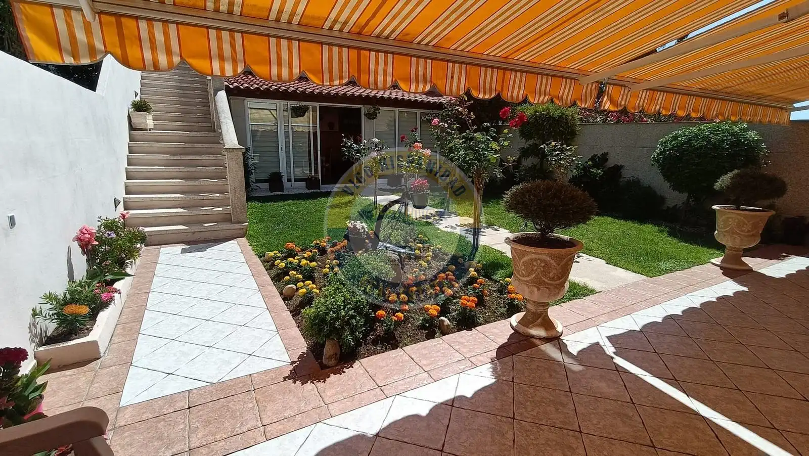 Casa adosada en venda a undefined Residencial Candeán, Cabral - Candeán