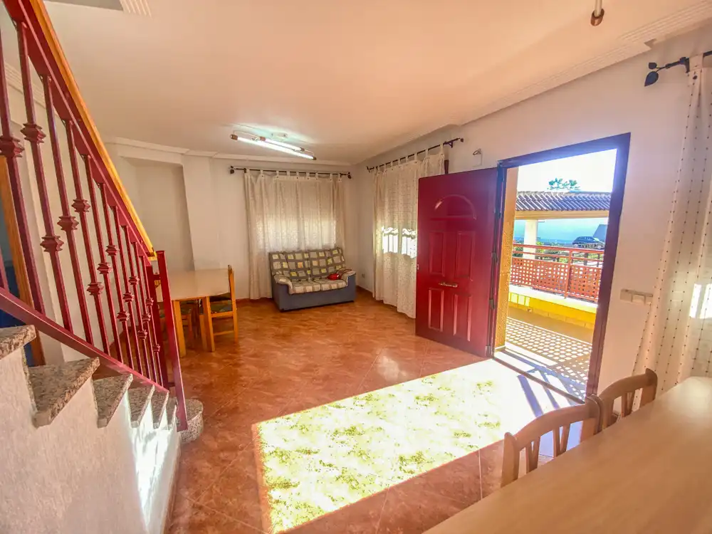 Sala d'estar de Dúplex en venda en Orihuela amb Moblat