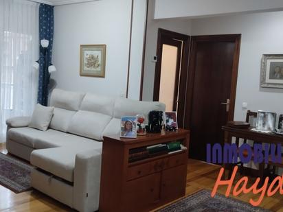 Living room of Flat for sale in Getxo   with Heating and Storage room