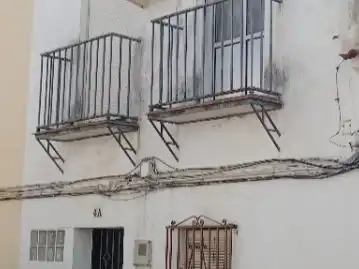 Adossat amb jardí en venda a calle hermanas de la cruz 4
