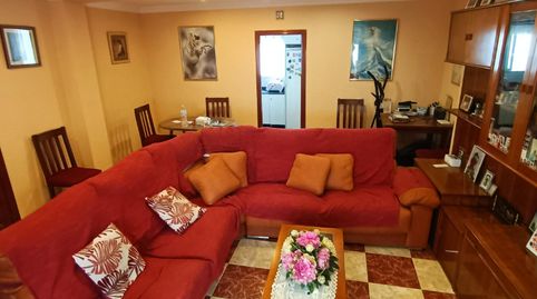 CASA CON COCHERA A MUY BUEN PRECIO
