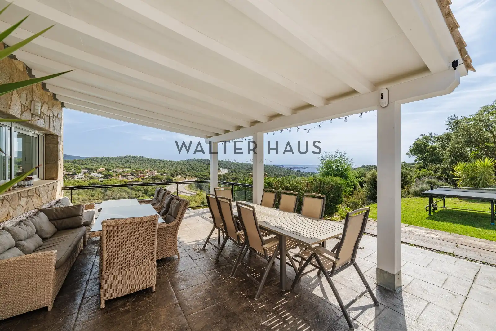 Villa con piscina in vendita a Carrer Llívia, imagen 5