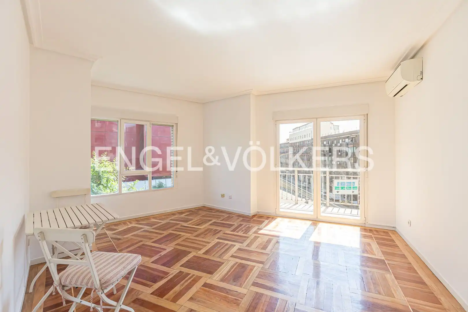 Exterior view of Flat for rent in Madrid  with Air Conditioner, Heating and Parquet flooring