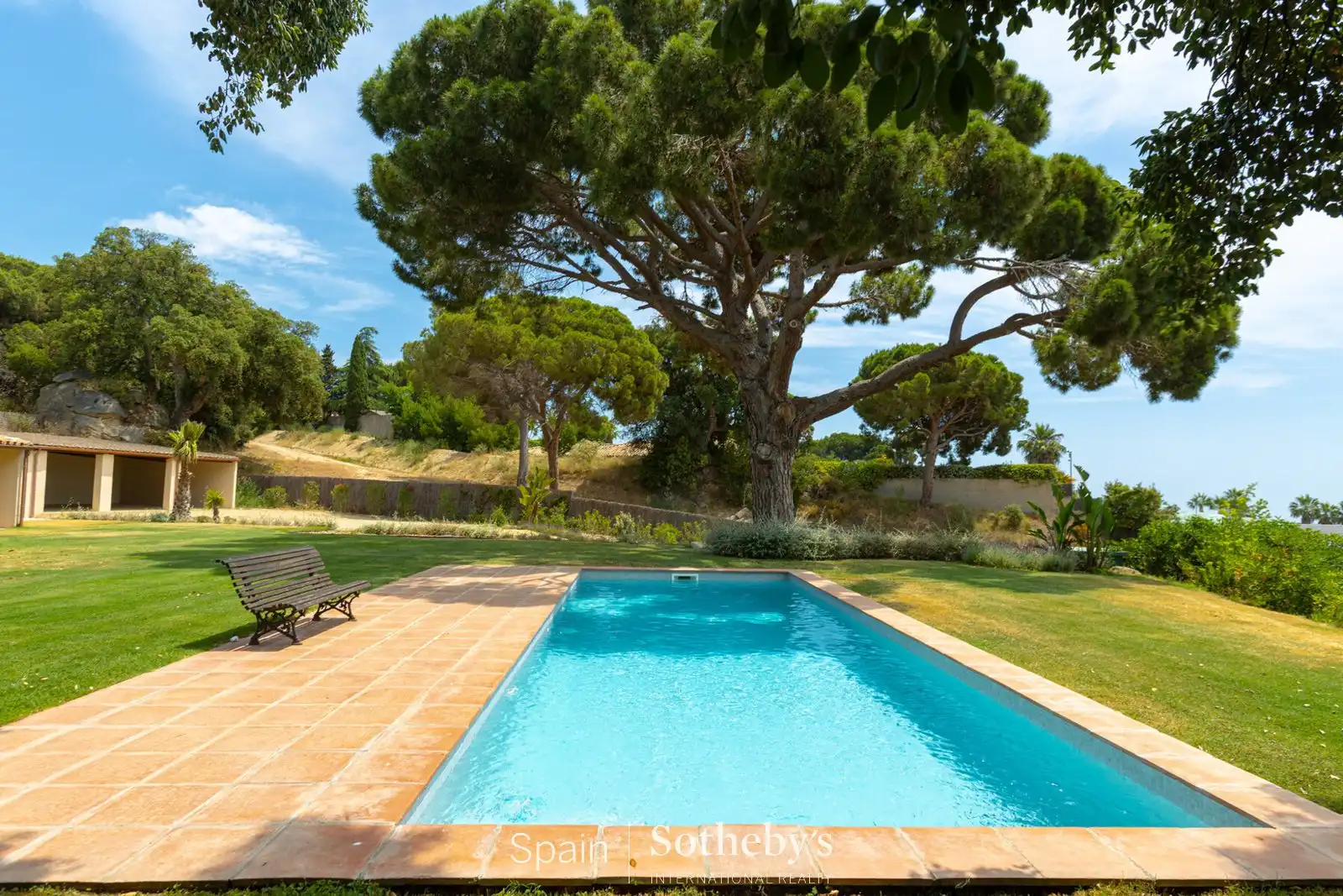 Piscina de Casa o xalet en venda en Sant Andreu de Llavaneres amb Aire condicionat, Calefacció i Jardí privat