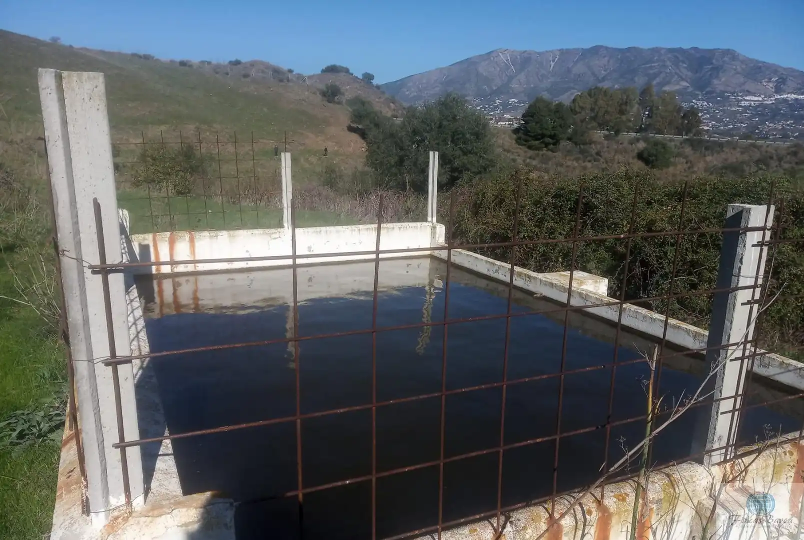 Piscina de Finca rústica en venda en Mijas
