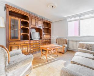 Sala d'estar de Pis en venda en  Madrid Capital