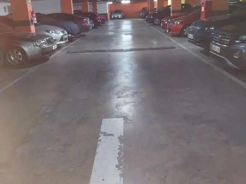 Parking of Garage for rent in Valencia
