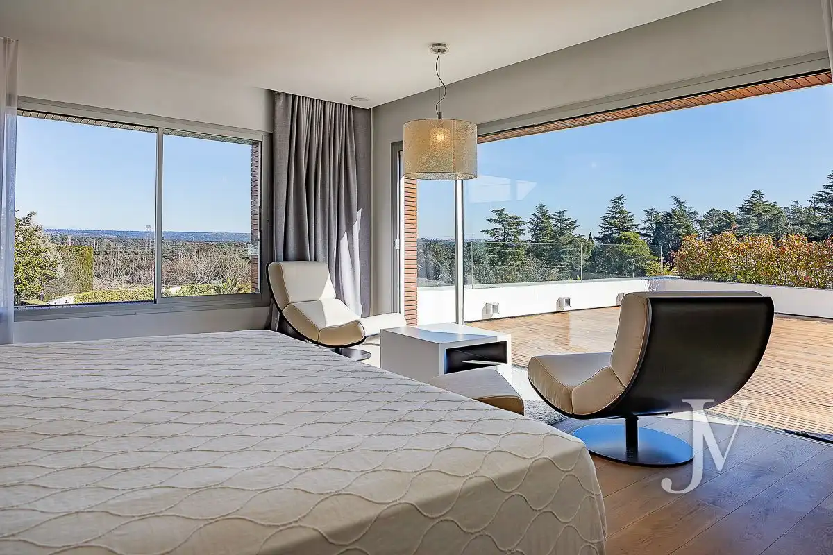 Bedroom of Houses for sale in Madrid  with Air Conditioner, Heating and Private garden