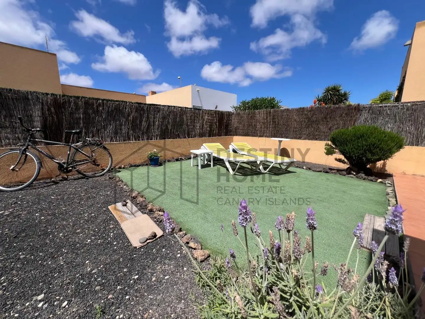 Vista exterior de Casa o chalet en venta en La Oliva con Jardín privado, Terraza y Trastero