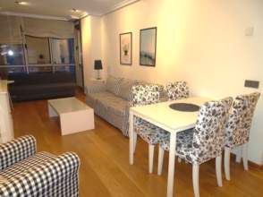 Living room of Flat to rent in Gijón   with Heating, Parquet flooring and Furnished