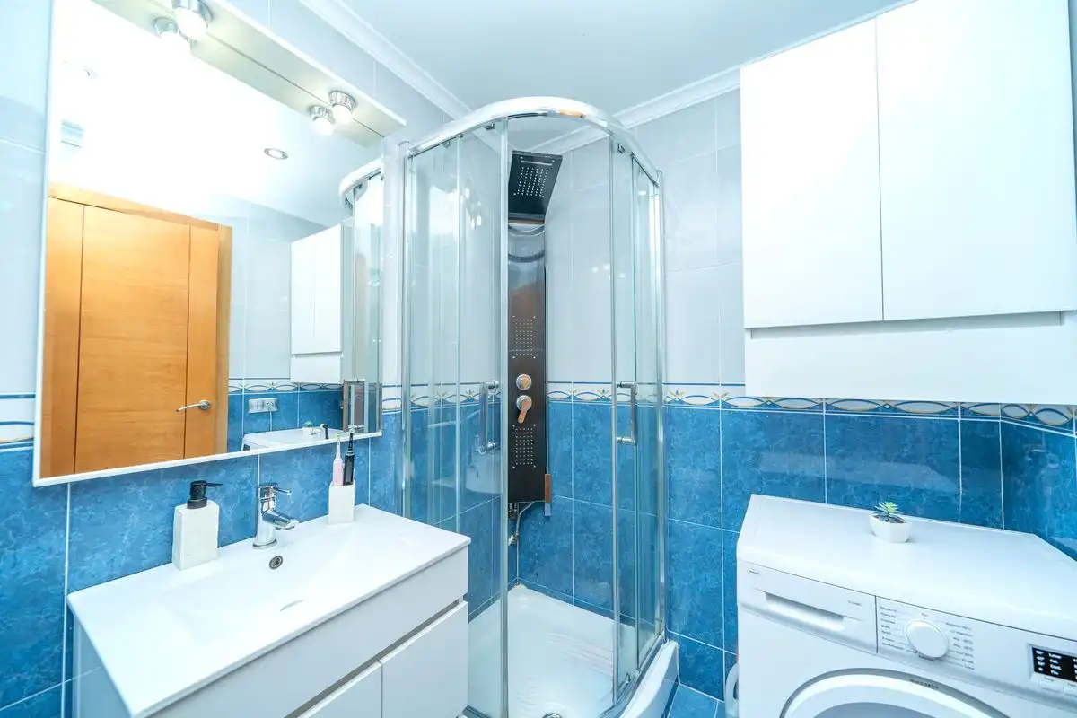 Bathroom of Flat for sale in Dénia  with Air Conditioner, Heating and Private garden