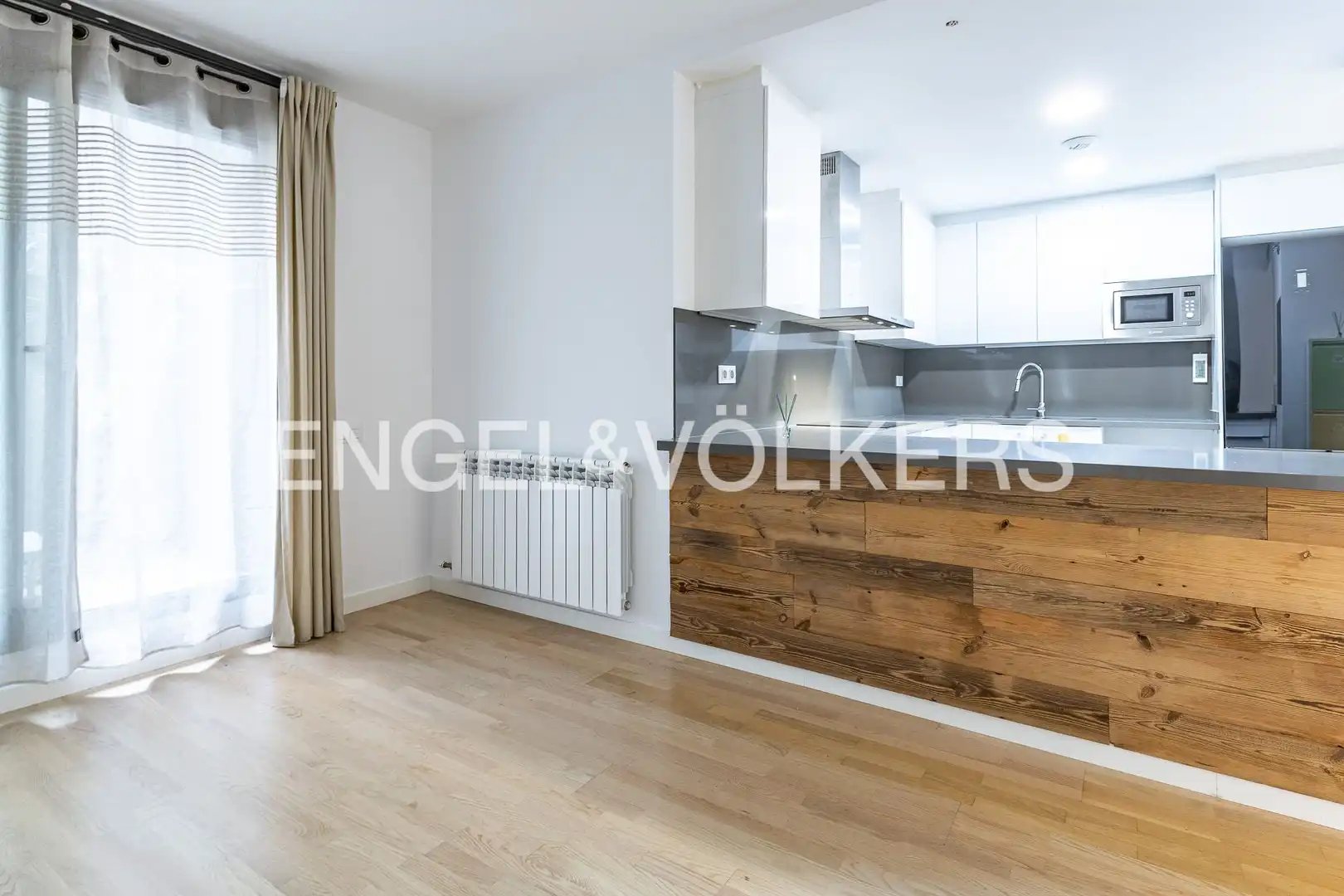 Cocina de Piso en venta en Barcelona con Calefacción